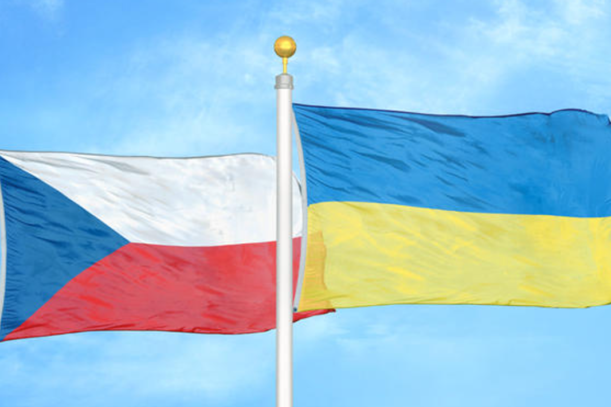 В Чехии одобрили новый пакет военной помощи Украине В Чехии одобрили новый пакет военной помощи Украине