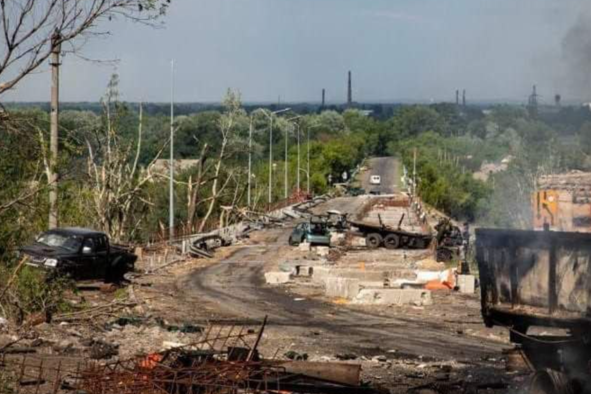 "Мясо за деньги и учитель по "принуждению": В сети показали, кто попадает в плен во время боев за Северодонецк "Мясо за деньги и учитель по "принуждению": В сети показали, кто попадает в плен во время боев за Северодонецк