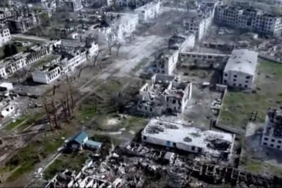 Сотни жителей Рубежного остаются погребенными вблизи собственных домов - Гайдай