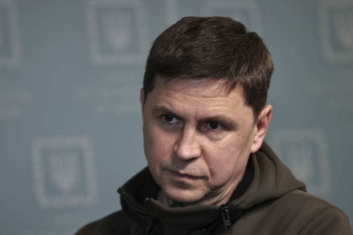 "Здесь никогда не будет общипанной российской "курицы": Подоляк об оккупационном "гербе" Харькова "Здесь никогда не будет общипанной российской "курицы": Подоляк об оккупационном "гербе" Харькова