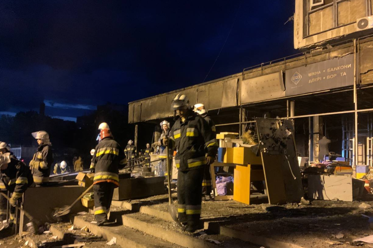 Ракетний удар по Вінниці: оновлені дані про загиблих та постраждалих, відео з камер відеоспостереження Ракетний удар по Вінниці: оновлені дані про загиблих та постраждалих, відео з камер відеоспостереження