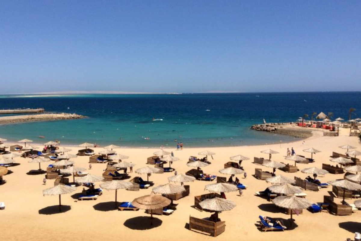 У готелях Єгипту змінили правила після нападу акул на туристів