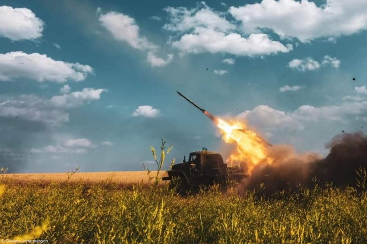 Противник намагається просунутися на Бахмутському напрямку. Бої тривають: зведення Генштабу ЗСУ Противник намагається просунутися на Бахмутському напрямку. Бої тривають: зведення Генштабу ЗСУ