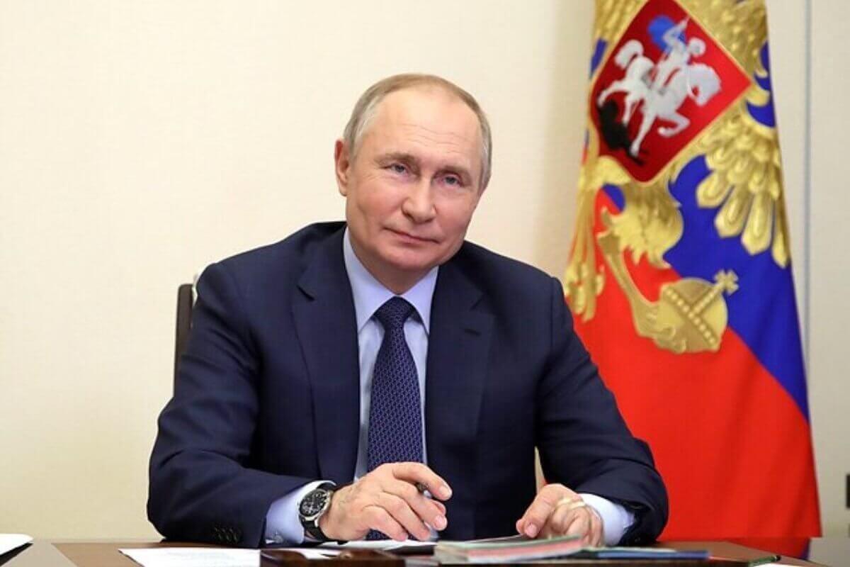 Путин подписал указы "о признании суверенитета и независимости" Херсонской и Запорожской областей Путин подписал указы "о признании суверенитета и независимости" Херсонской и Запорожской областей
