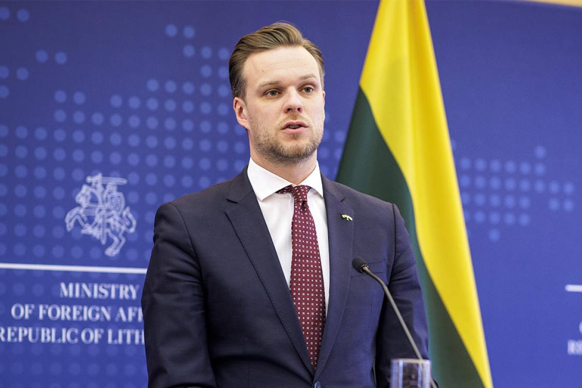 "Танки говорят громче слов": Глава МИД Литвы призвал дать Украине больше оружия "Танки говорят громче слов": Глава МИД Литвы призвал дать Украине больше оружия
