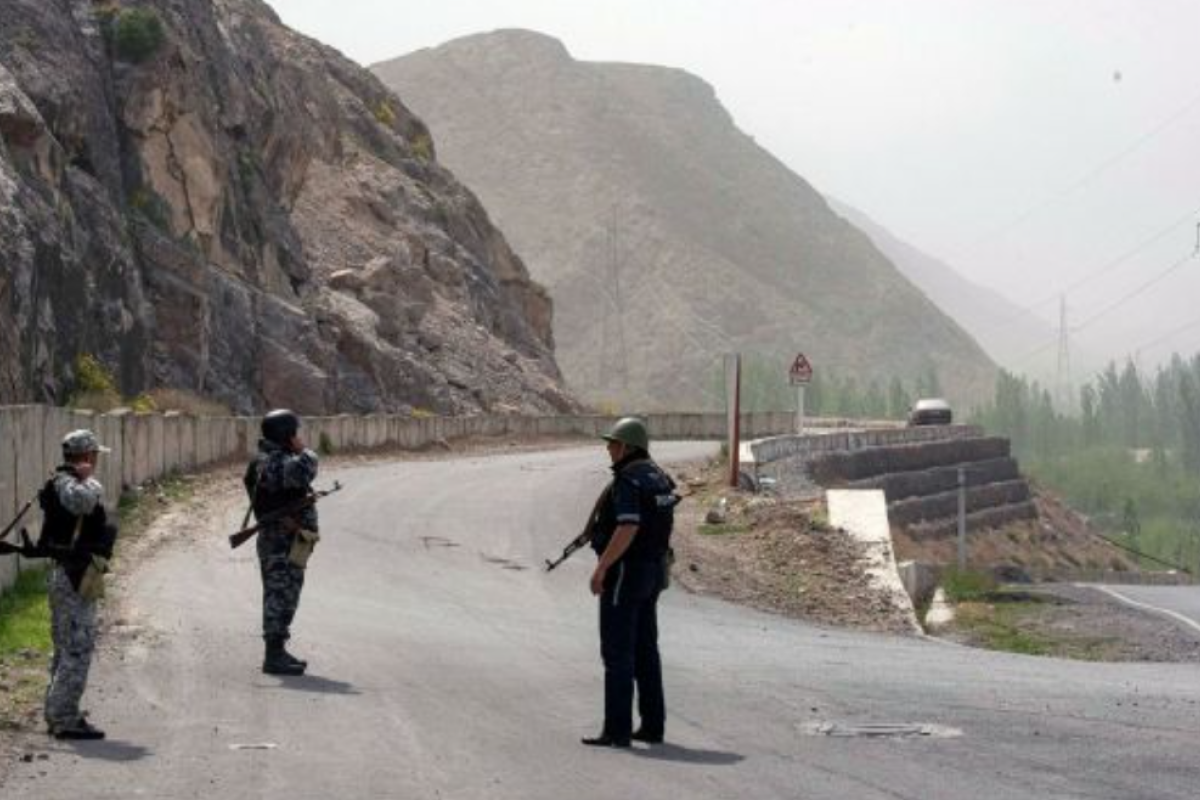 На границе Кыргызстана и Таджикистана произошла перестрелка На границе Кыргызстана и Таджикистана произошла перестрелка