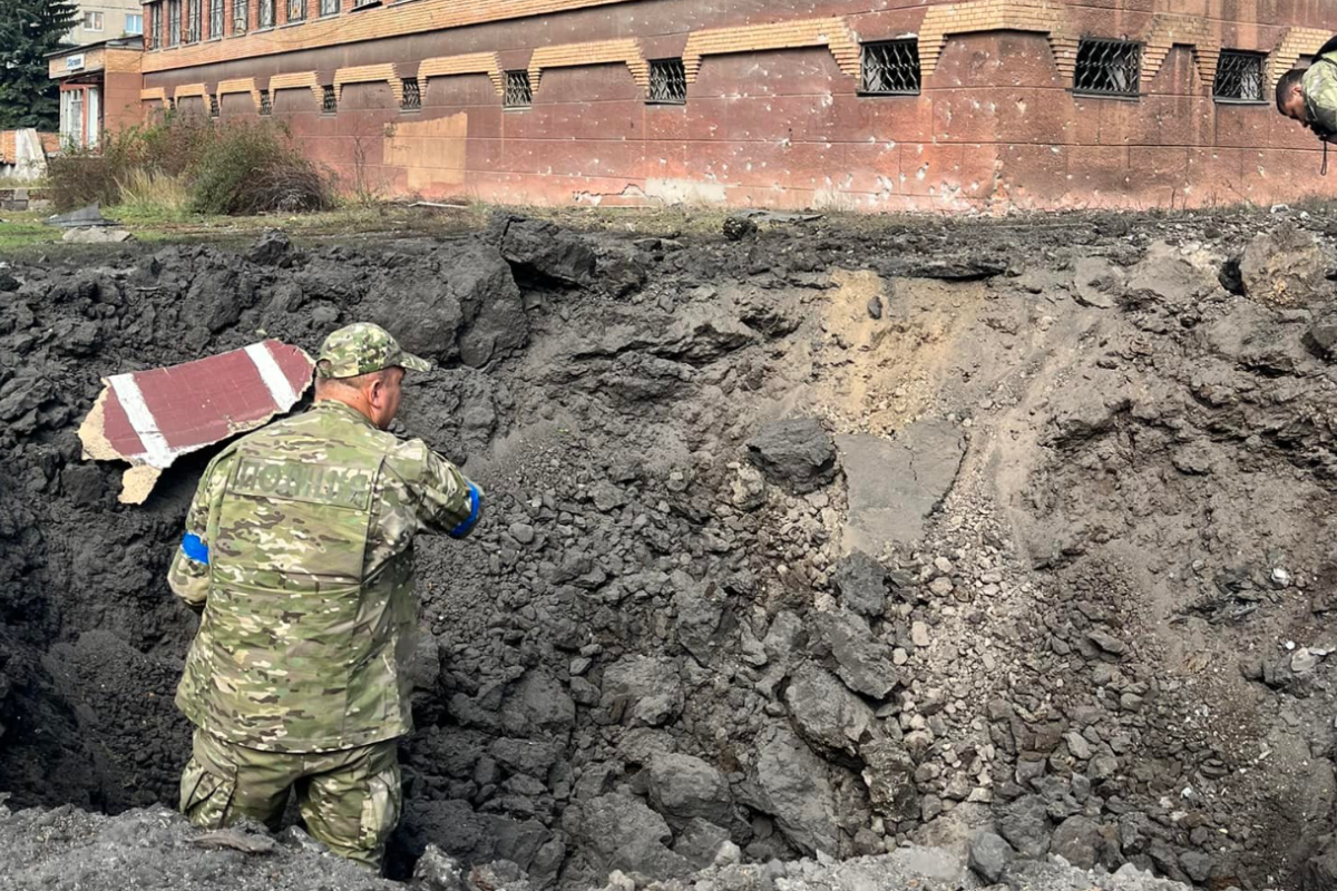 Ракетний удар по Краматорську: є руйнування, 11 людей поранено Ракетний удар по Краматорську: є руйнування, 11 людей поранено