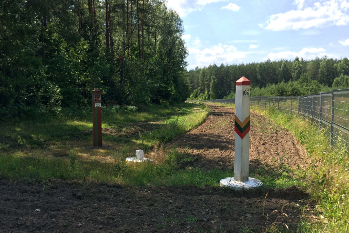 Литва обвинила Беларусь в умышленном повреждении заграждения на границе Литва обвинила Беларусь в умышленном повреждении заграждения на границе