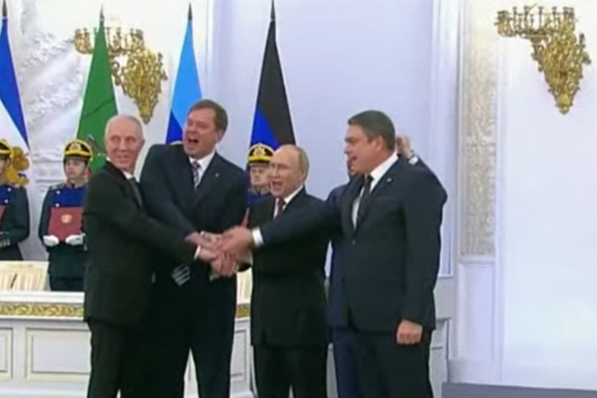 Путін затвердив незаконну анексію захоплених територій України Путін затвердив незаконну анексію захоплених територій України