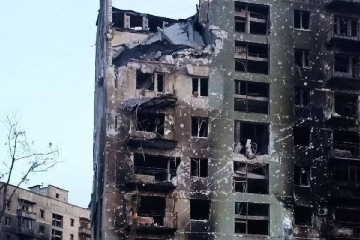Оккупанты обустроили базу на Лисичанском НПЗ. "Пушечное мясо" набирают уже среди пожилых людей: реалии Луганщины Оккупанты обустроили базу на Лисичанском НПЗ. "Пушечное мясо" набирают уже среди пожилых людей: реалии Луганщины