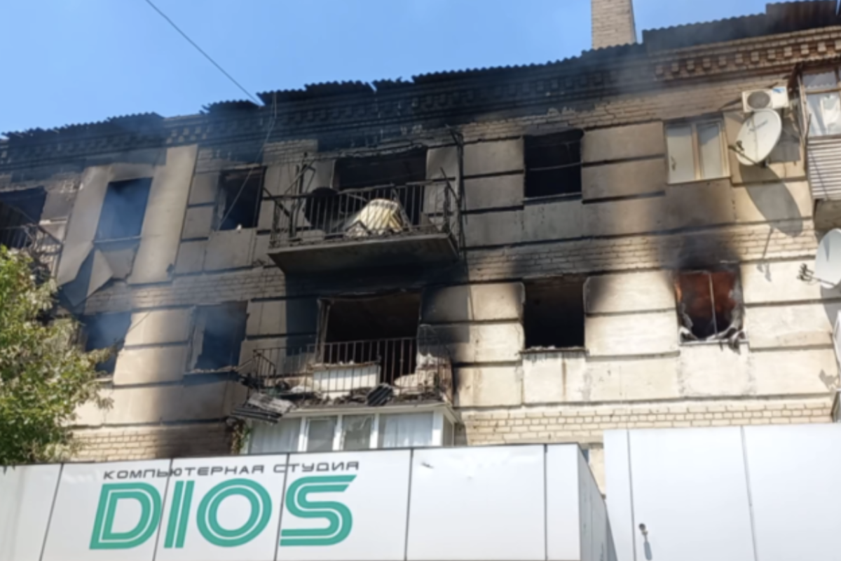 "Грошей немає, але ви тримаєтеся": В окупованому Сєвєродонецьку люди мріють про зарплати "Грошей немає, але ви тримаєтеся": В окупованому Сєвєродонецьку люди мріють про зарплати