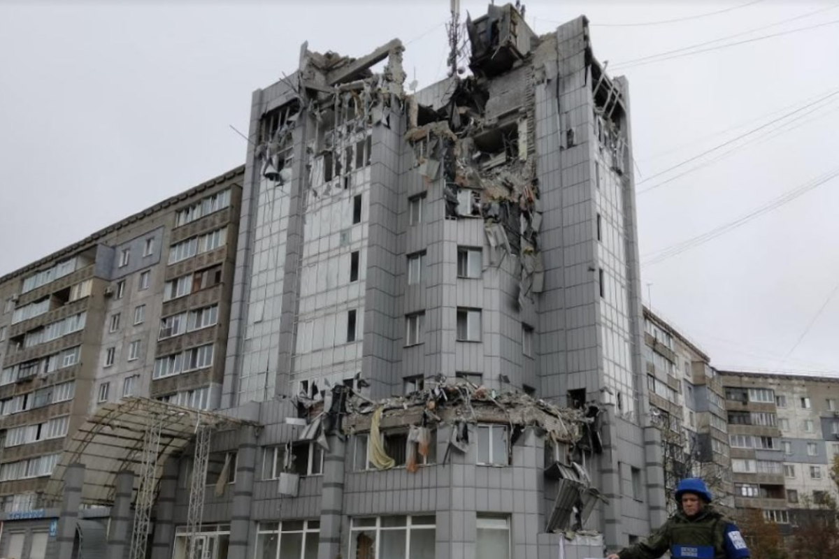 В Алчевську "прилетіло" у готель з російськими окупантами В Алчевську "прилетіло" у готель з російськими окупантами