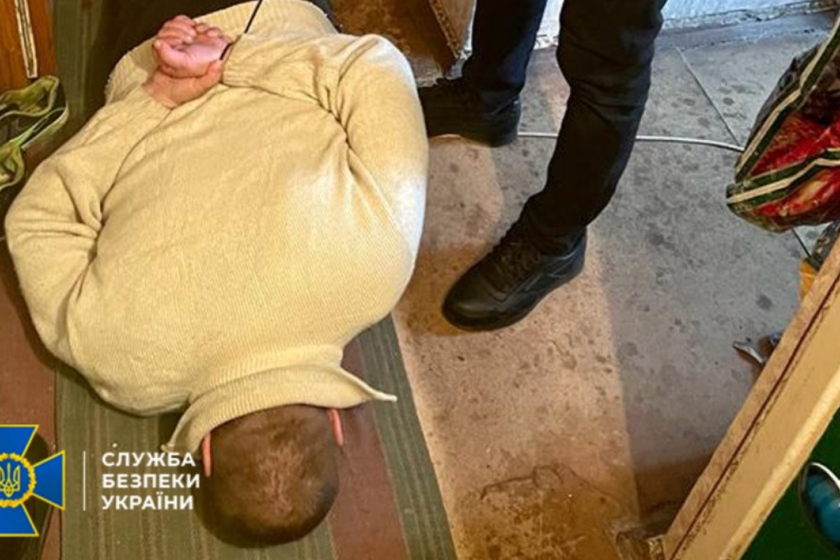 СБУ обезвредила вражескую агентуру, которая сливали позиции ВСУ и наводила российские ракеты на школы в Славянске СБУ обезвредила вражескую агентуру, которая сливали позиции ВСУ и наводила российские ракеты на школы в Славянске