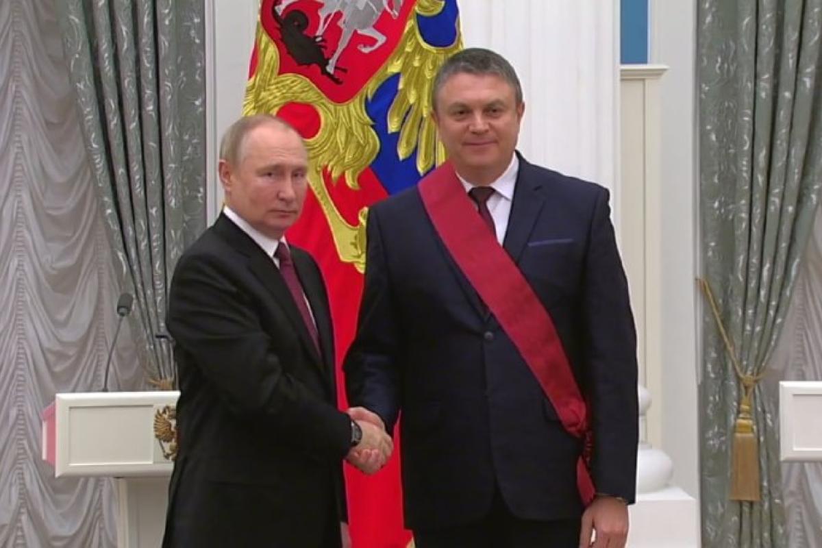 "Вот теперь заживете!": Главарь "ЛНР" поплакался Путину о проблемах на оккупированных территориях "Вот теперь заживете!": Главарь "ЛНР" поплакался Путину о проблемах на оккупированных территориях