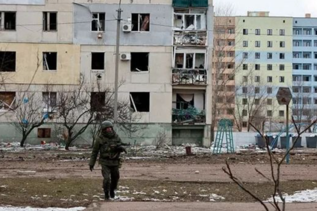 В оккупированном Рубежном добавились адреса, куда будут незаконно заселять "ждунов" В оккупированном Рубежном добавились адреса, куда будут незаконно заселять "ждунов"