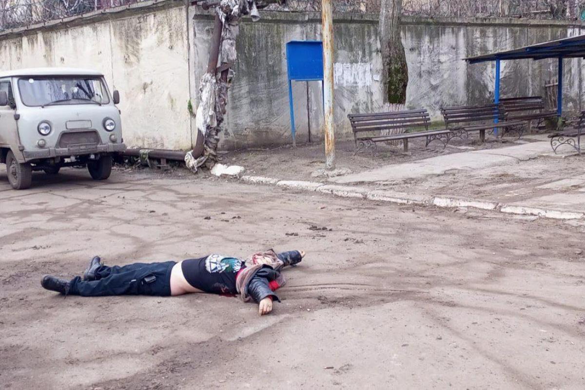 "На його місці може опинитися будь-хто": У Лисичанську окупанти вбили "агента СБУ" "На його місці може опинитися будь-хто": У Лисичанську окупанти вбили "агента СБУ"
