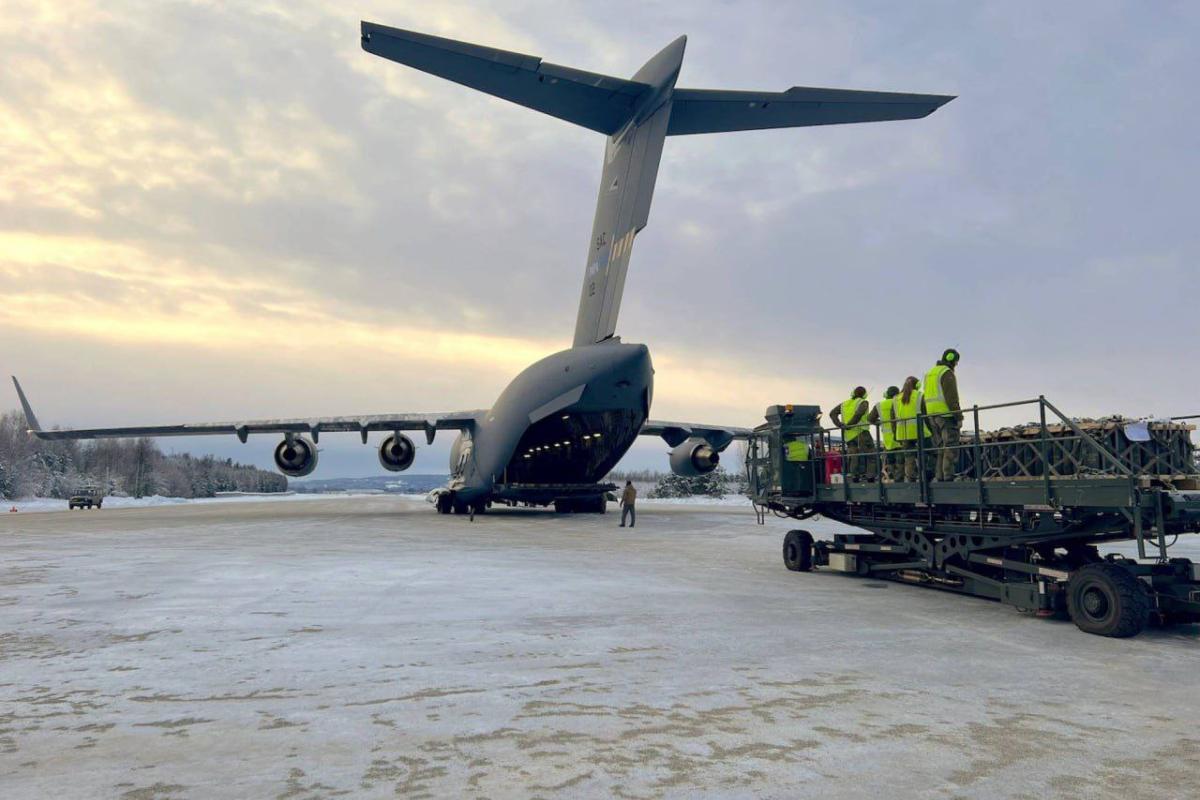 Норвегия отправила Украине новую партию артиллерийских снарядов калибра 155 мм Норвегия отправила Украине новую партию артиллерийских снарядов калибра 155 мм