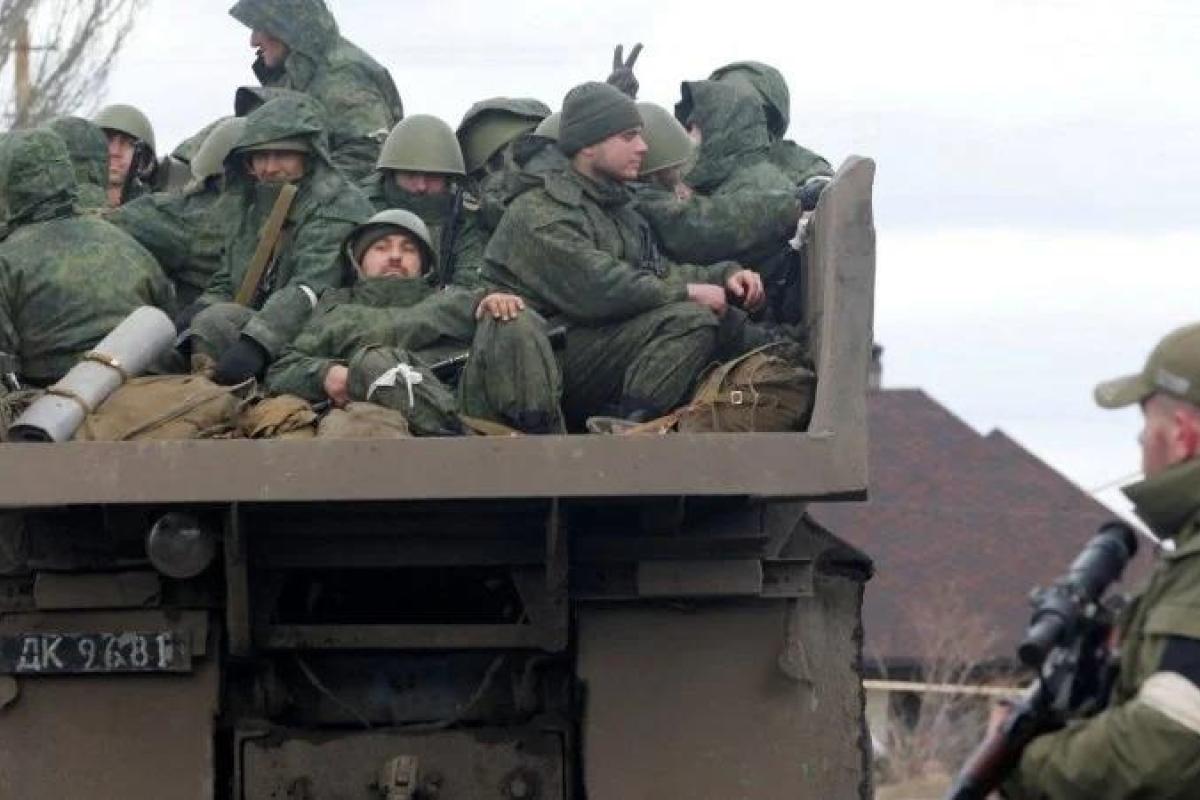 "Могилізація" триває: Окупанти оголосили про початок масштабних військових навчань на Луганщині