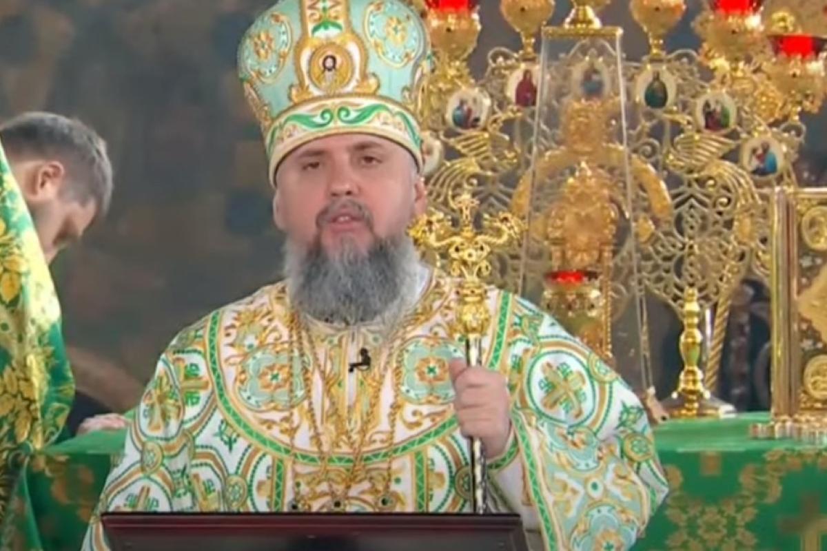Митрополит Епіфаній проводить літургію у храмі Києво-Печерської лаври в Вербну неділю: онлайн-трансляція Митрополит Епіфаній проводить літургію у храмі Києво-Печерської лаври в Вербну неділю: онлайн-трансляція