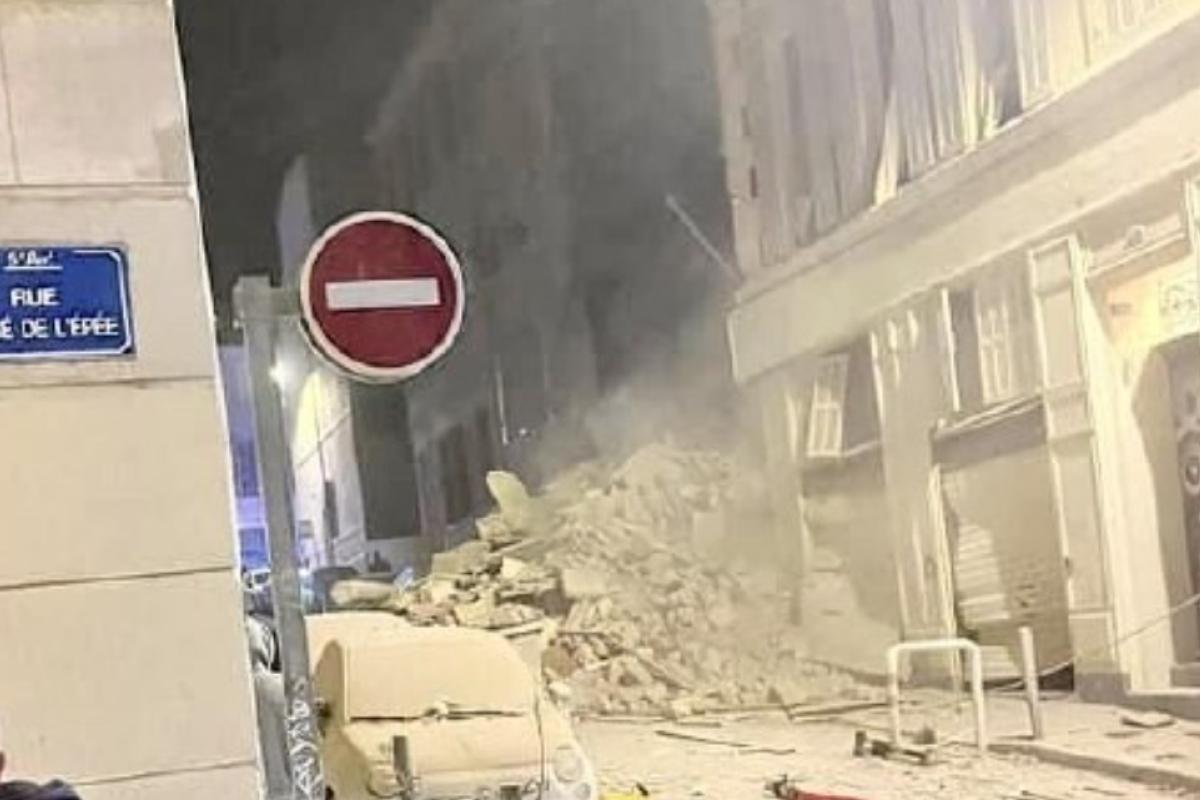 У центрі Марселя обрушився 4-поверховий житловий будинок: триває рятувальна операція У центрі Марселя обрушився 4-поверховий житловий будинок: триває рятувальна операція