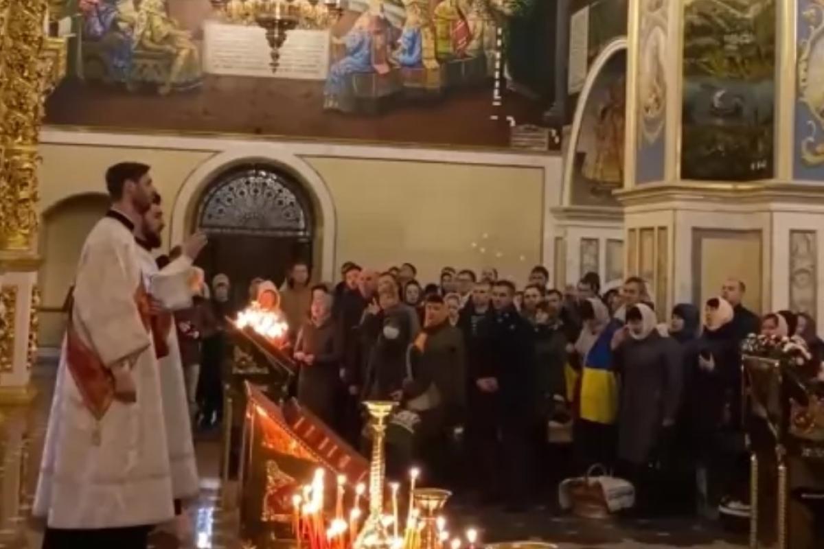 У Києво-Печерській лаврі великодню службу вперше за 300 років провели українською мовою У Києво-Печерській лаврі великодню службу вперше за 300 років провели українською мовою