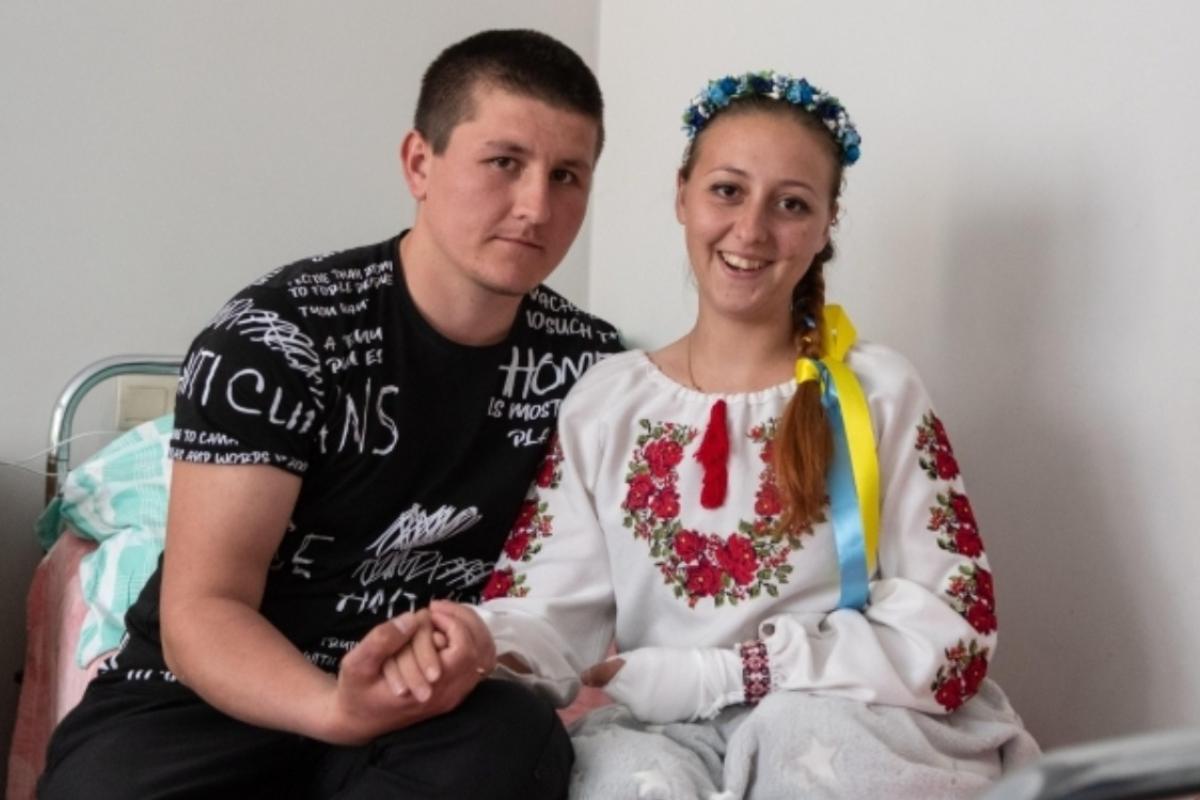 "Птичка": Оля Полякова посвятила песню медсестре из Лисичанска Оксане Баландиной "Птичка": Оля Полякова посвятила песню медсестре из Лисичанска Оксане Баландиной