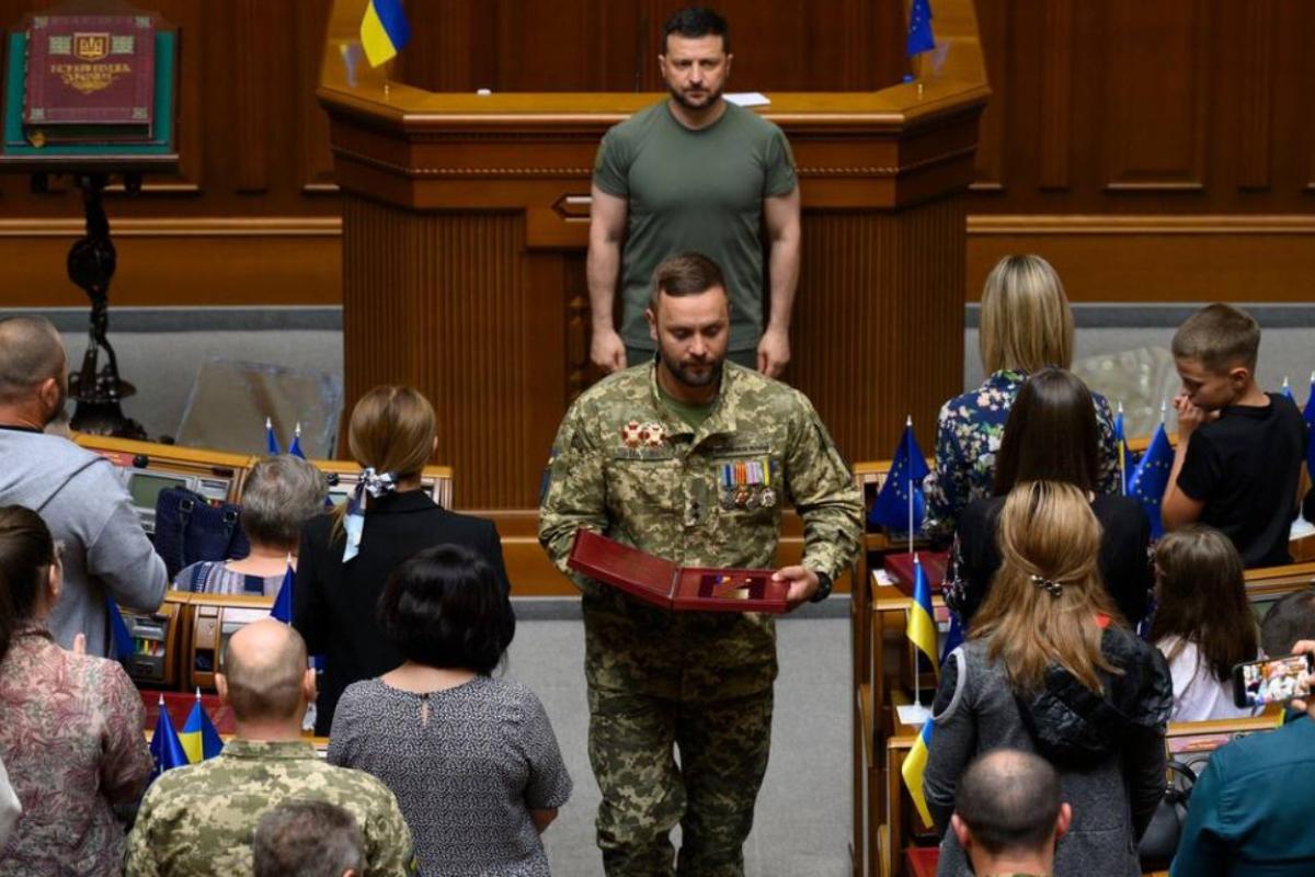 Северодончанину Александру Коваленко присвоено звание Героя Украины Северодончанину Александру Коваленко присвоено звание Героя Украины