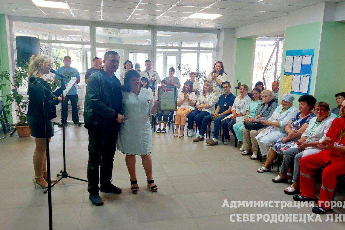 "Ждуны" или верные клятве Гиппократа: о медиках Северодонецка, согласившихся работать в оккупации "Ждуны" или верные клятве Гиппократа: о медиках Северодонецка, согласившихся работать в оккупации