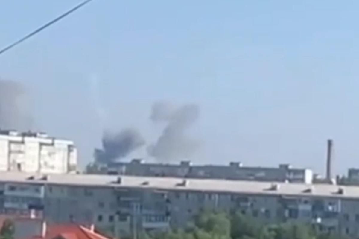 "Бавовна" в оккупированном Бердянске: уничтожен штаб оккупантов и склад ГСМ "Бавовна" в оккупированном Бердянске: уничтожен штаб оккупантов и склад ГСМ