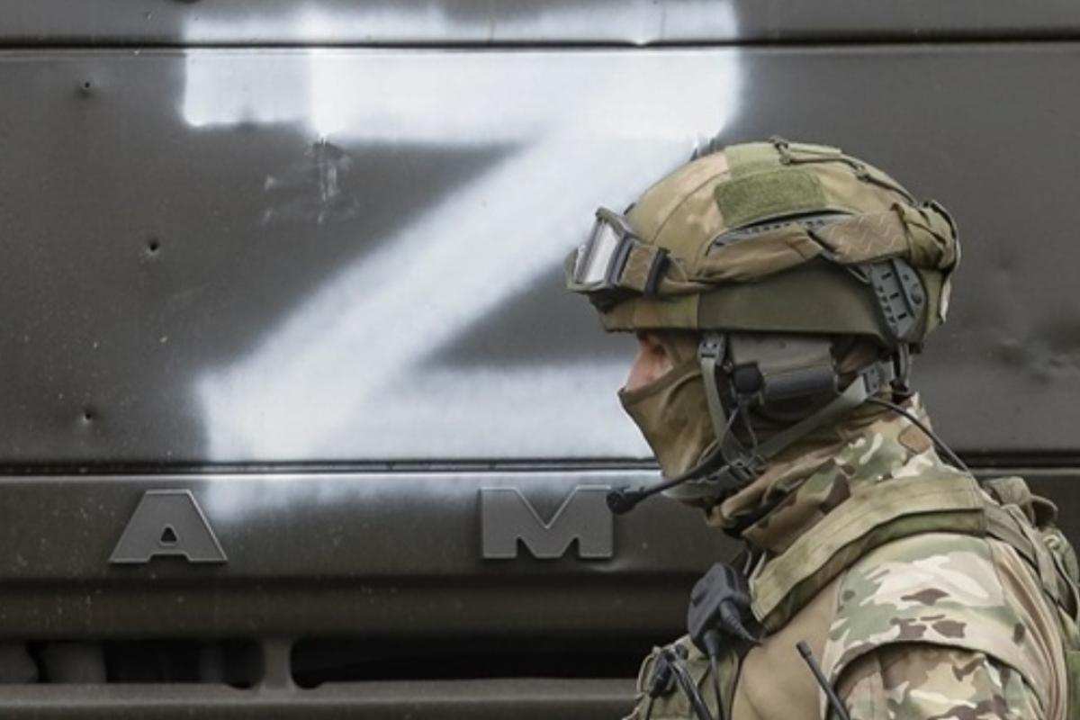 На Луганщине российские оккупанты размещают госпитали и военную технику на территории детских лагерей На Луганщине российские оккупанты размещают госпитали и военную технику на территории детских лагерей