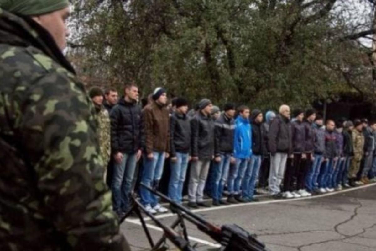 "Масштаби дезертирства вражають": "Мобікі" з Донбасу масово відмовляються воювати за РФ й тікають з фронту "Масштаби дезертирства вражають": "Мобікі" з Донбасу масово відмовляються воювати за РФ й тікають з фронту