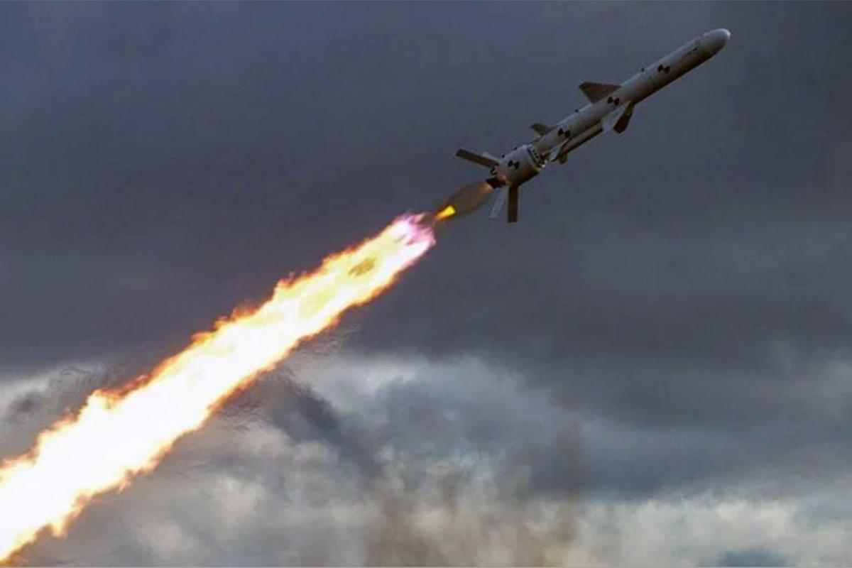 Массированная вражеская атака: ночью российские оккупанты выпустили по Украине 31 ракету и 32 БПЛА Массированная вражеская атака: ночью российские оккупанты выпустили по Украине 31 ракету и 32 БПЛА