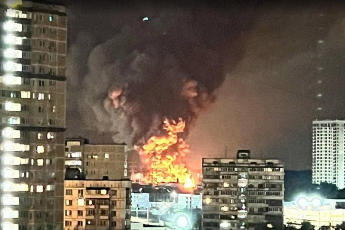 В подмосковном Одинцово масштабный пожар: "неожиданно" загорелись склады