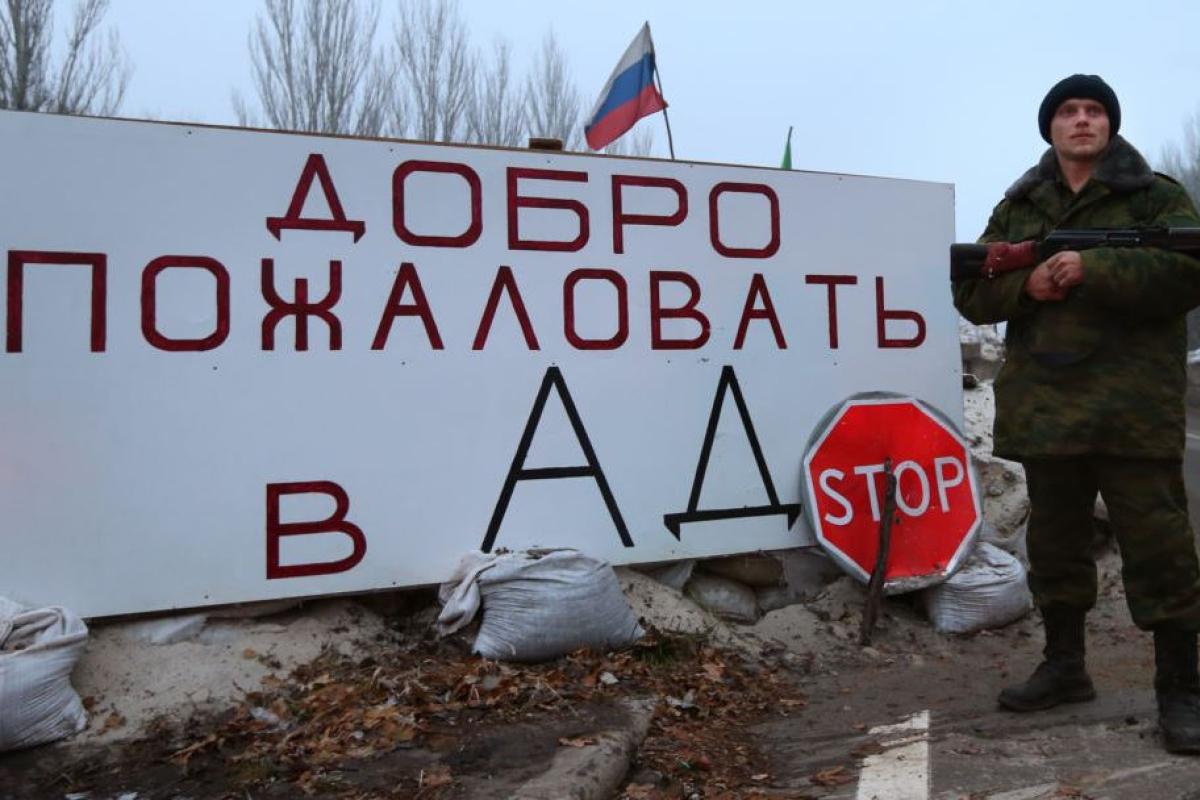 "Ненав'язливе" запрошення: У Сєвєродонецьку місцевих жителів запрошують повоювати за РФ "Ненав'язливе" запрошення: У Сєвєродонецьку місцевих жителів запрошують повоювати за РФ