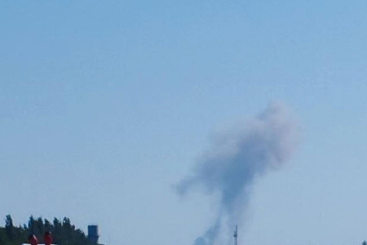 В Юр'ївці під Маріуполем "бавовна": ВСУ вдарили по базі окупантів у таборі "Волна" В Юр'ївці під Маріуполем "бавовна": ВСУ вдарили по базі окупантів у таборі "Волна"