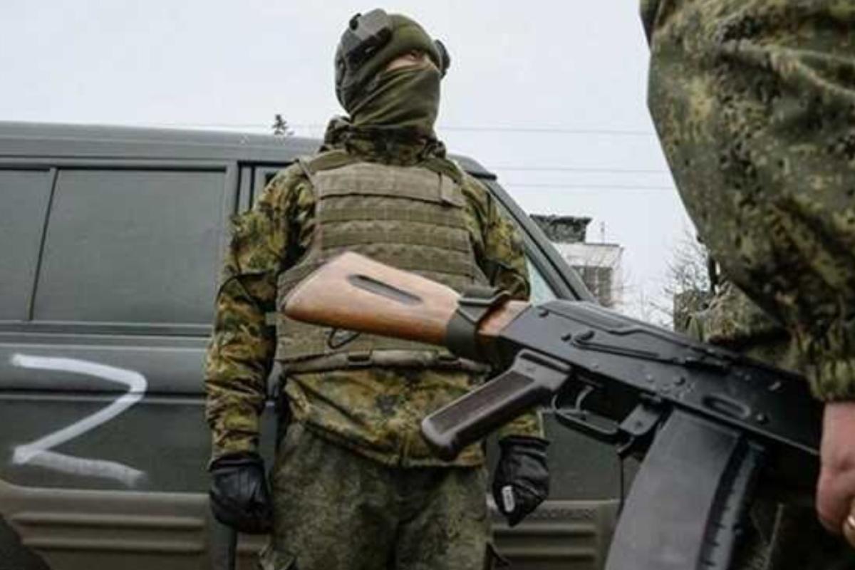 "Люди голосують під дулами автоматів": Лисогор про останні події на окупованій Луганщині "Люди голосують під дулами автоматів": Лисогор про останні події на окупованій Луганщині