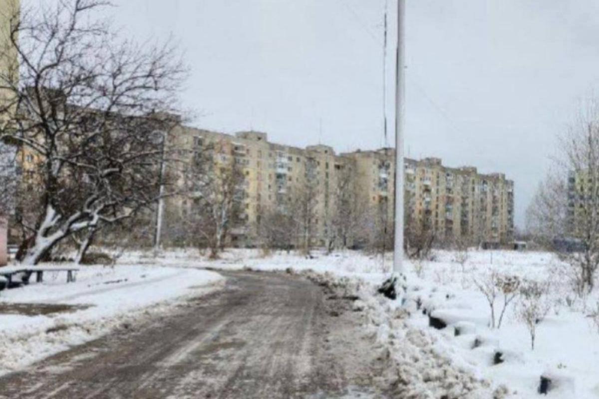 У Рубіжному окупанти обіцяють ремонт у багатоповерхівках: з чого планують розпочати У Рубіжному окупанти обіцяють ремонт у багатоповерхівках: з чого планують розпочати
