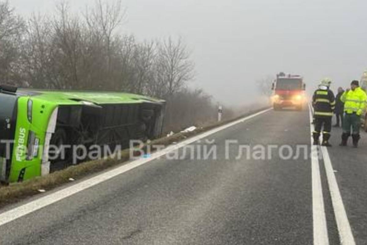 У Словаччині перекинувся автобус з українцями: є постраждалі