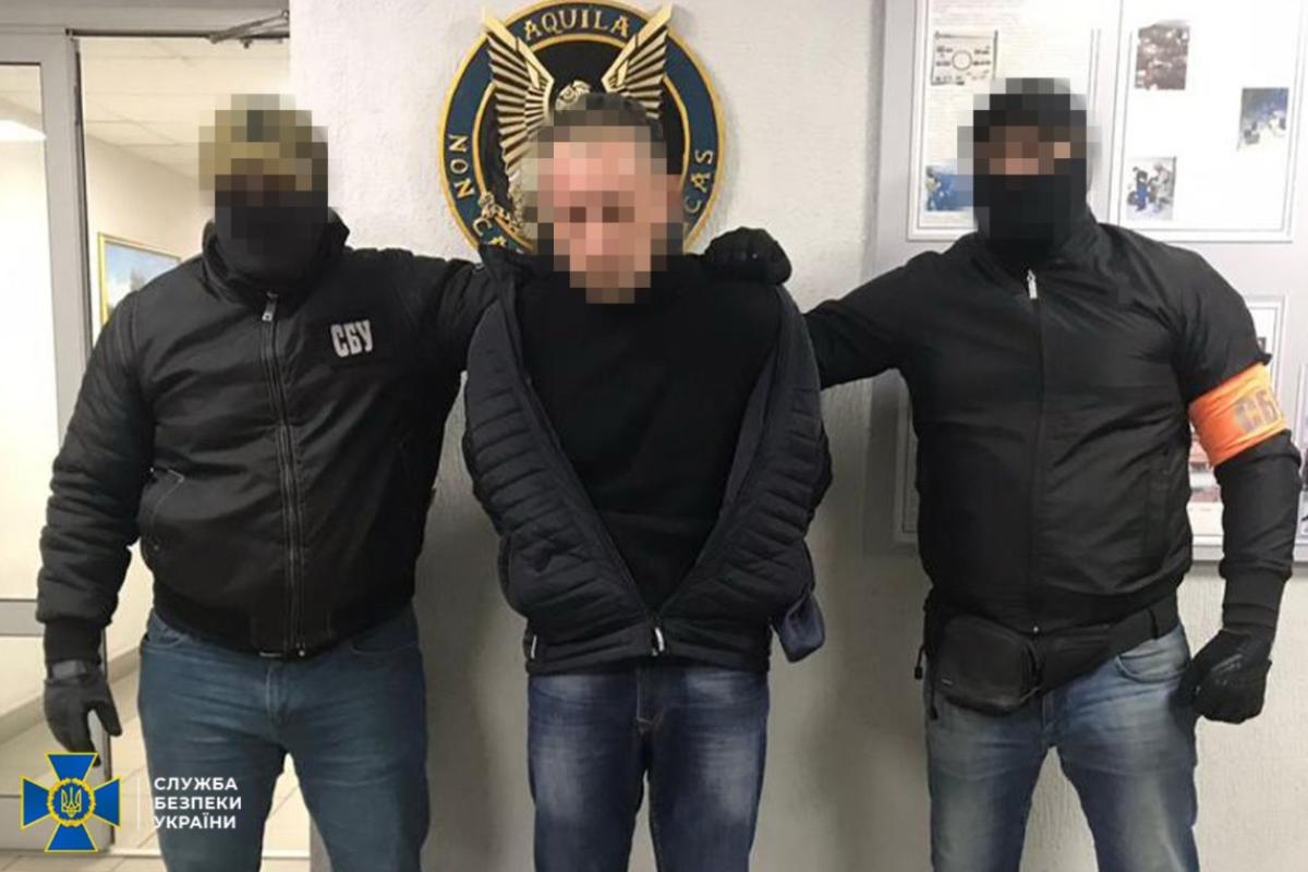 Засуджений до 15 років: екс-очільник донецької секретної тюрми "Ізоляція" отримав реальний термін ув'язнення Засуджений до 15 років: екс-очільник донецької секретної тюрми "Ізоляція" отримав реальний термін ув'язнення