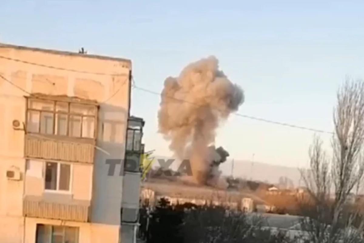 Ракетный удар по аэродрому "Бельбек" и тренировочному лагерю спецназа: известны последствия "бавовны" в Крыму Ракетный удар по аэродрому "Бельбек" и тренировочному лагерю спецназа: известны последствия "бавовны" в Крыму