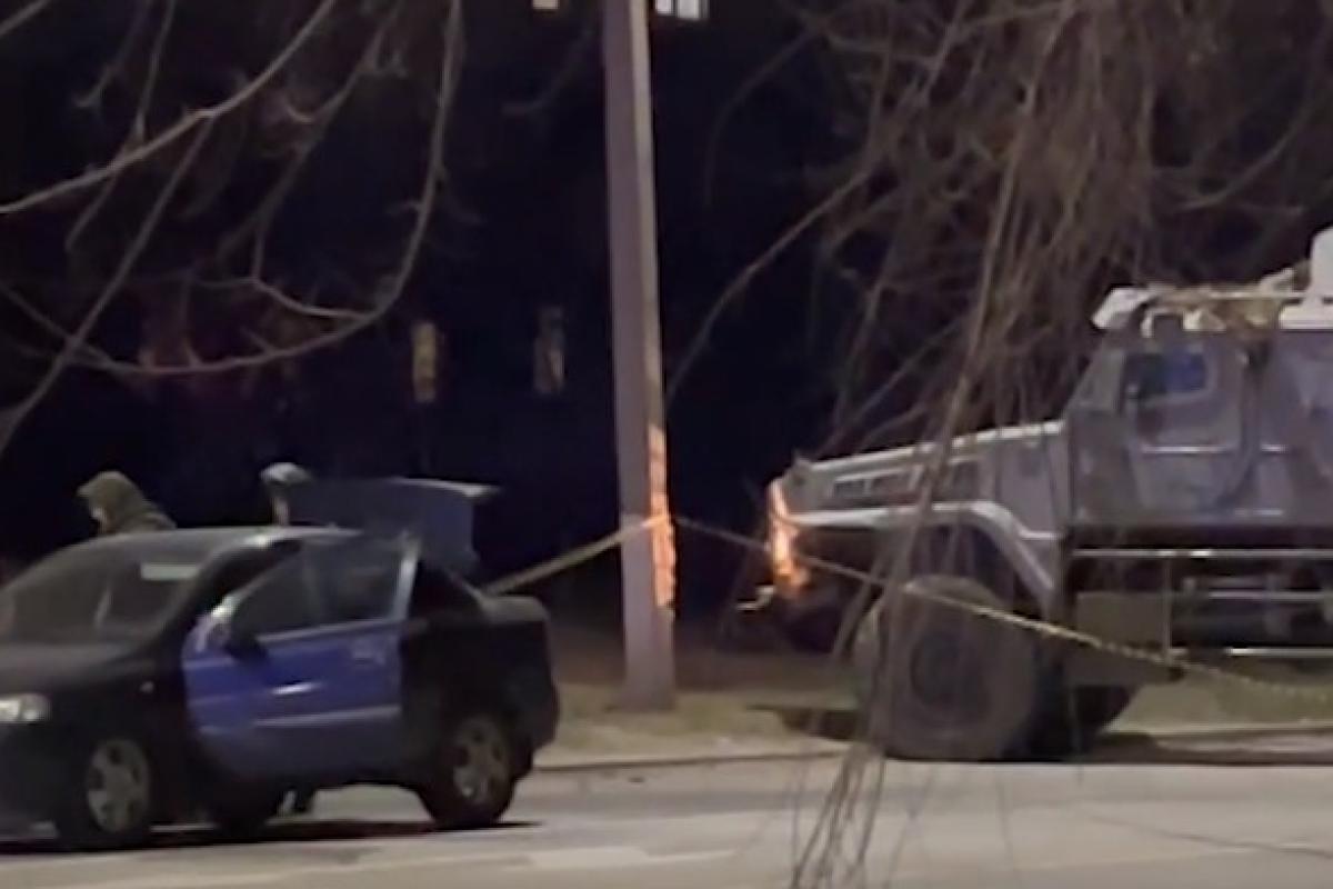 В окупованому Луганську внаслідок вибуху постраждало 5 поліцаїв, які ловили "небезпечного злочинця" В окупованому Луганську внаслідок вибуху постраждало 5 поліцаїв, які ловили "небезпечного злочинця"