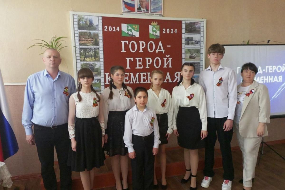 "8 лет бомбили Кременную": Какую чушь вбивают в головы детям на оккупированной Луганщине "8 лет бомбили Кременную": Какую чушь вбивают в головы детям на оккупированной Луганщине
