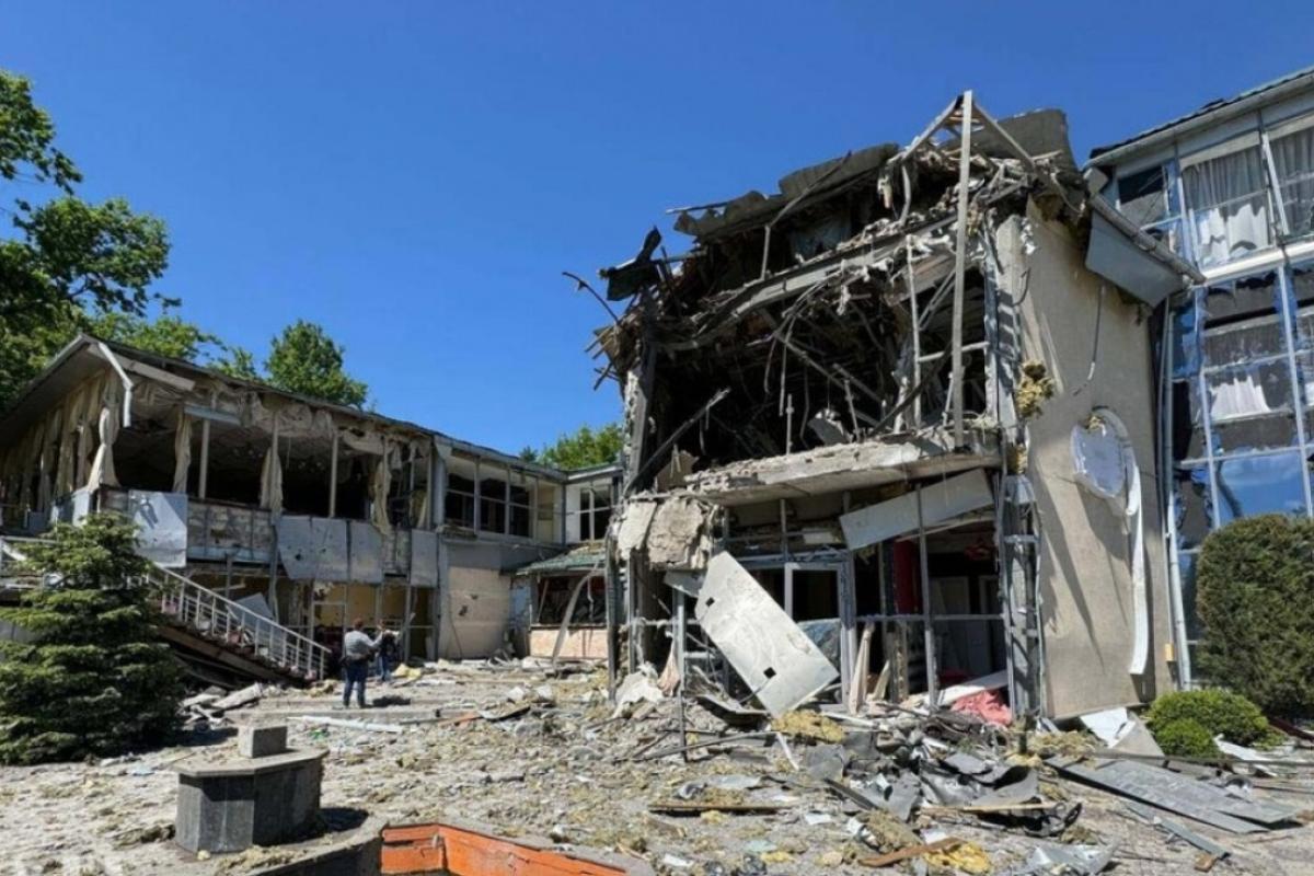 Удар по ресторану "Paradise" в окупованому Донецьку: ліквідовано офіцерів ГРУ РФ Удар по ресторану "Paradise" в окупованому Донецьку: ліквідовано офіцерів ГРУ РФ