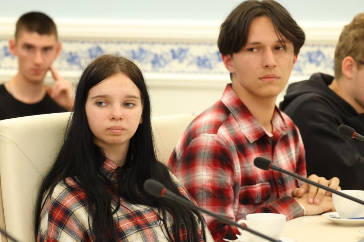 Россияне заманивают молодежь из оккупированного Северодонецка на учебу в РФ Россияне заманивают молодежь из оккупированного Северодонецка на учебу в РФ