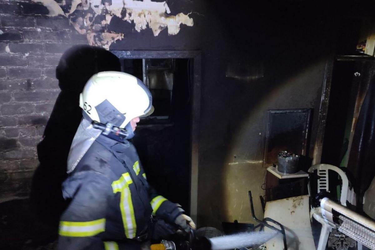 В оккупированном Рубежном сгорела квартира: в этот раз есть жертвы