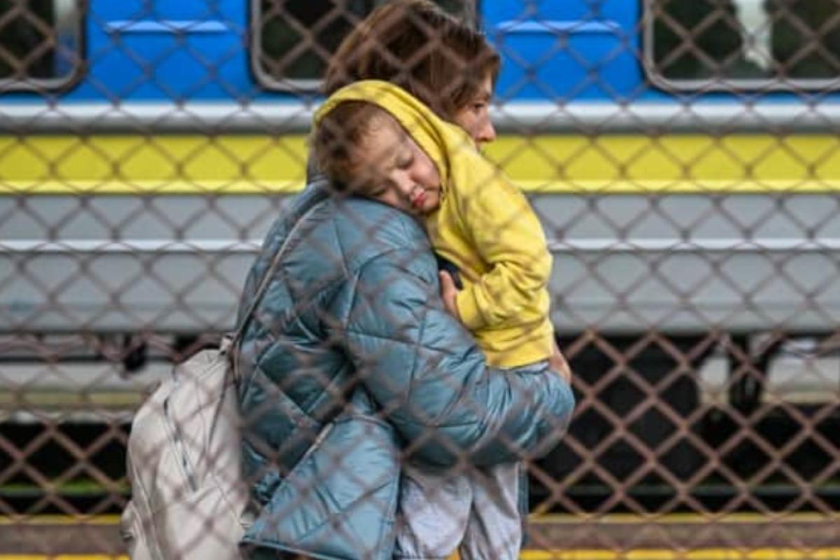 Совет ЕС одобрил продление временной защиты для украинских беженцев Совет ЕС одобрил продление временной защиты для украинских беженцев