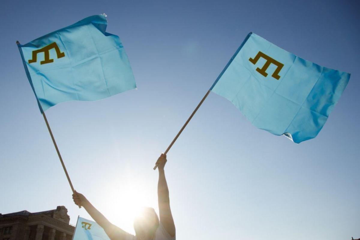 В Украине 26 июня отмечают День крымскотатарского флага В Украине 26 июня отмечают День крымскотатарского флага