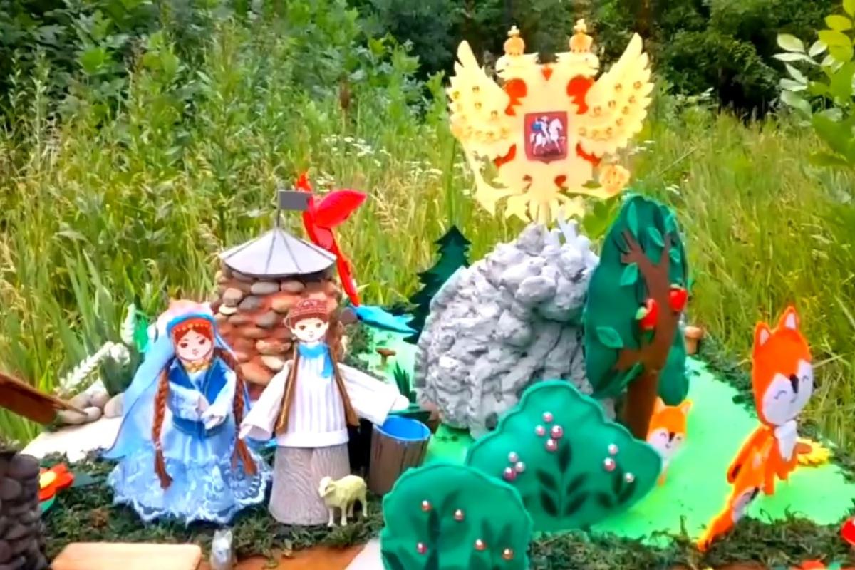 Сказки "о главном": В Лисичанске оккупанты промывают мозги детям в яслях и детсадах