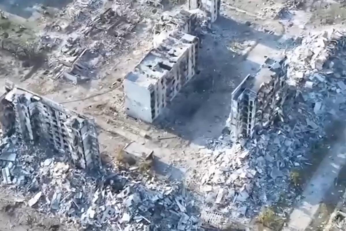 "Стал напоминать Хиросиму": в сети показали, что осталось от города Волчанск "Стал напоминать Хиросиму": в сети показали, что осталось от города Волчанск
