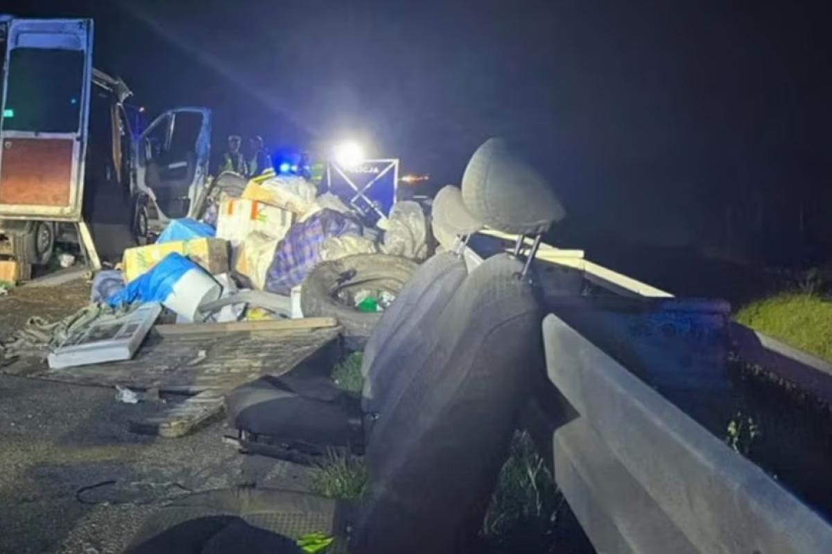 В Польше микроавтобус с украинцами попал в ДТП: есть погибший В Польше микроавтобус с украинцами попал в ДТП: есть погибший